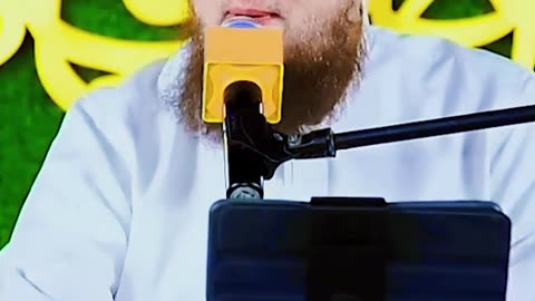 aik nabi KO dua de gay hy #jumamubarak #newviralvideo #madeena #hajiabdulhabibattari
