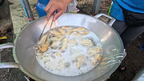 The Strawberry Cheesecake Fried Pizza 🍕🍓 When Dessert Meets Rebellion | FlavorVille™ Viral Creation