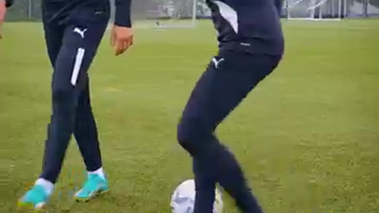 Amazing: 5 skills to use if the defender is CLOSE