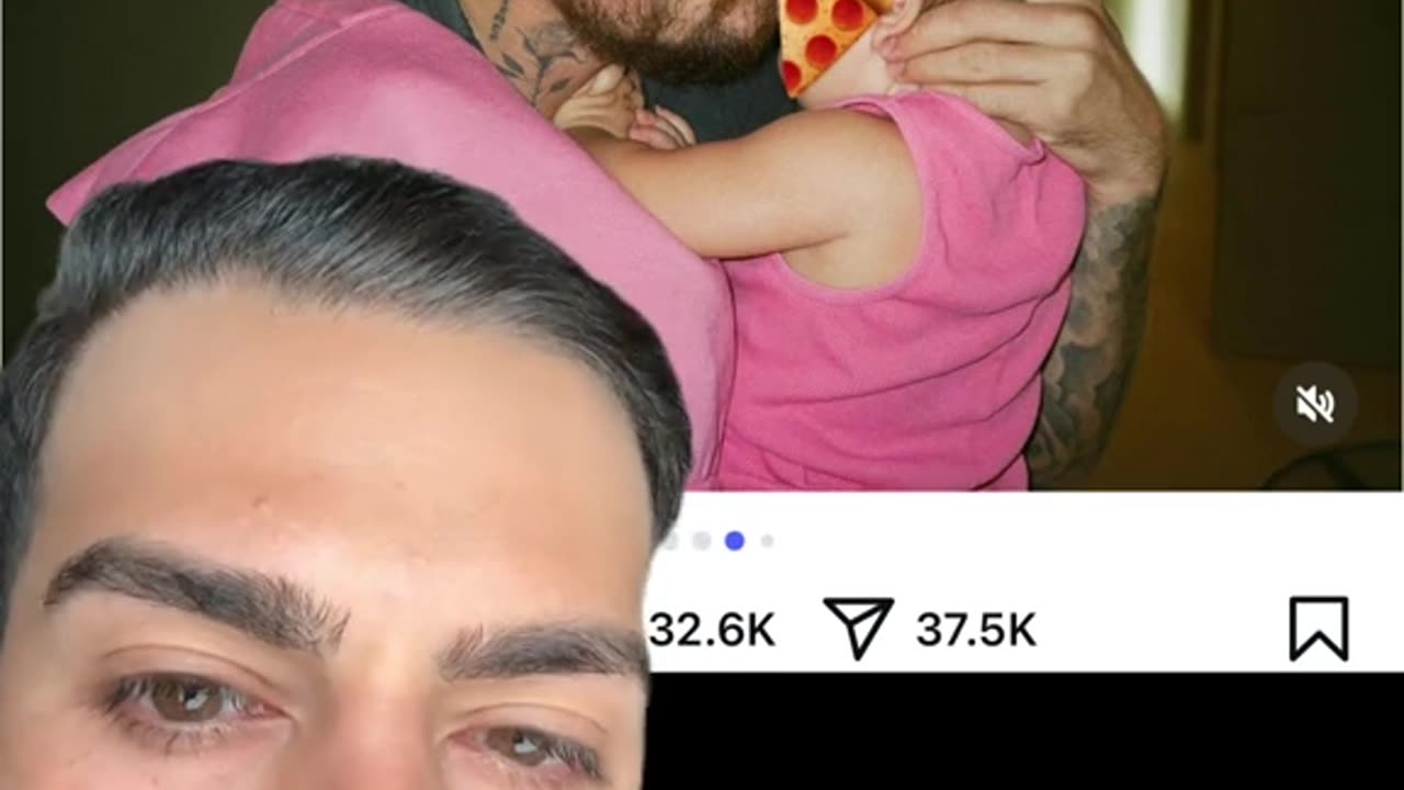 what’s wrong with the pizza emoji😭😭 someone explain