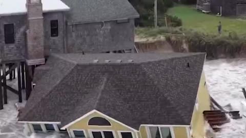 More homes collapse into the ocean in North Carolina due to surge from hurricanes