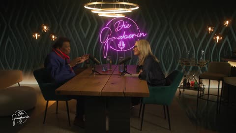 "Meine Hautfarbe ist meine beste Werbung!" – Roberto Blanco bei Monika Gruber | Die Gruaberin