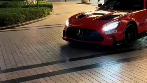 🚗💨 This Lamborghini is READY TO RACE! | LuxurySportsCars