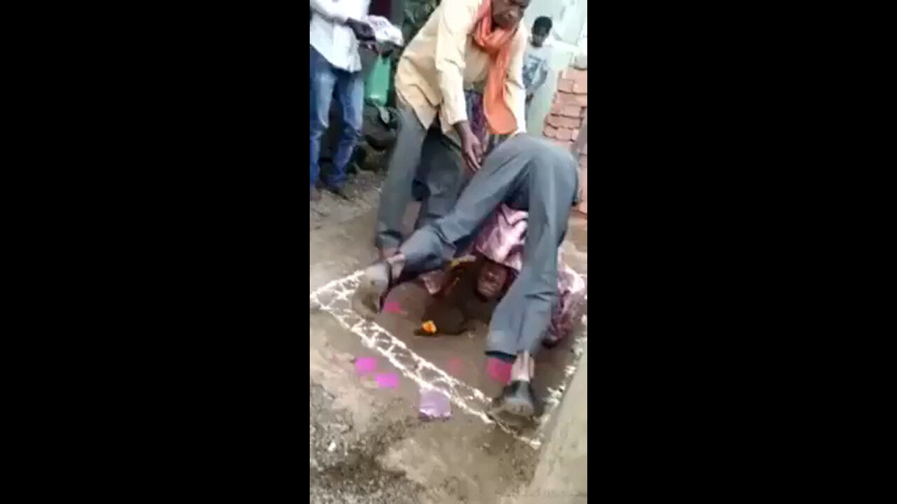 LOL Pajeet woman responds to racist message! 🐄💩