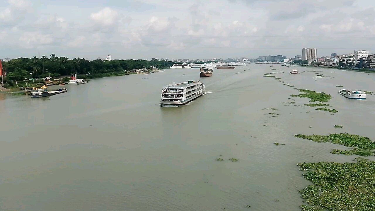 নবযৌবনা বুড়িগঙ্গা বর্তমান হালচাল