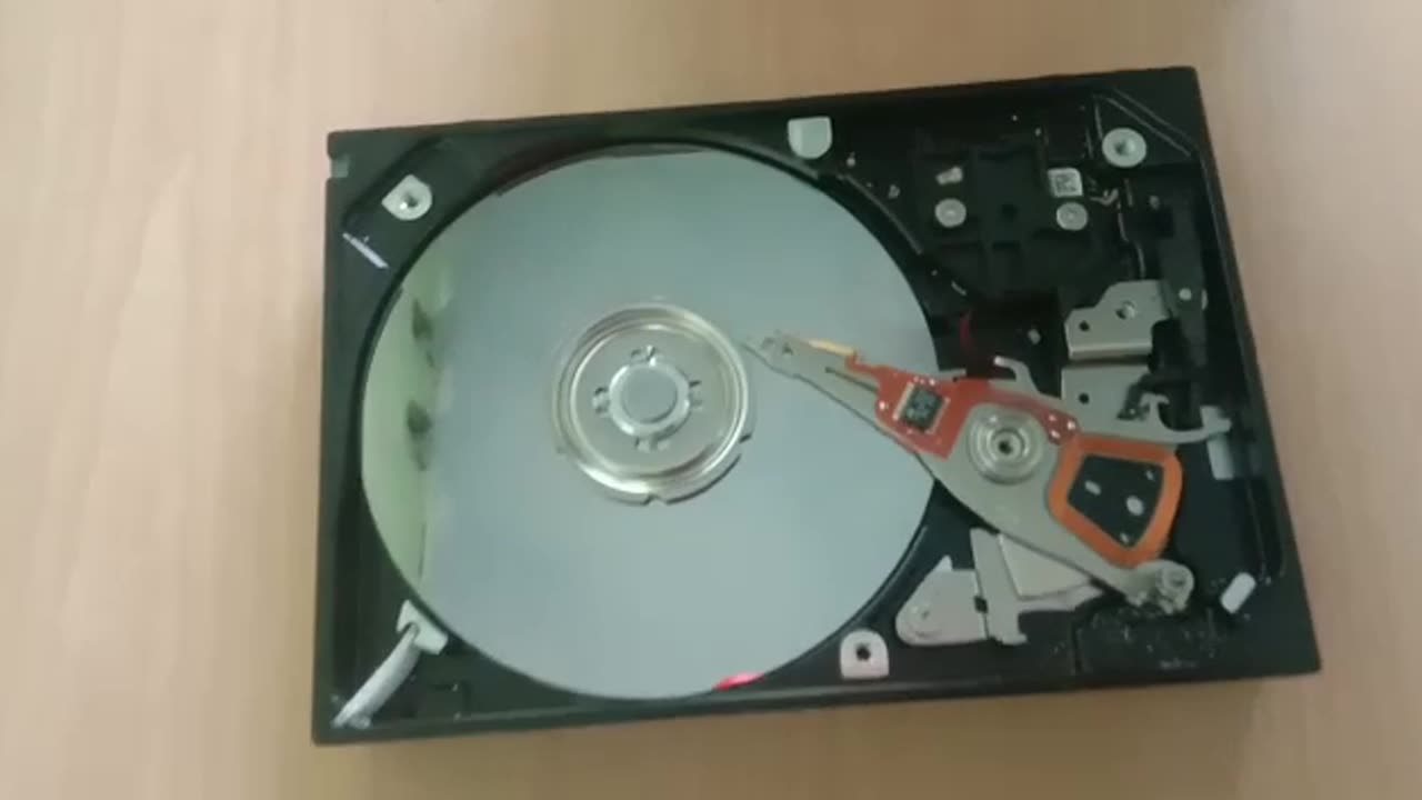 what inside hard disk drive