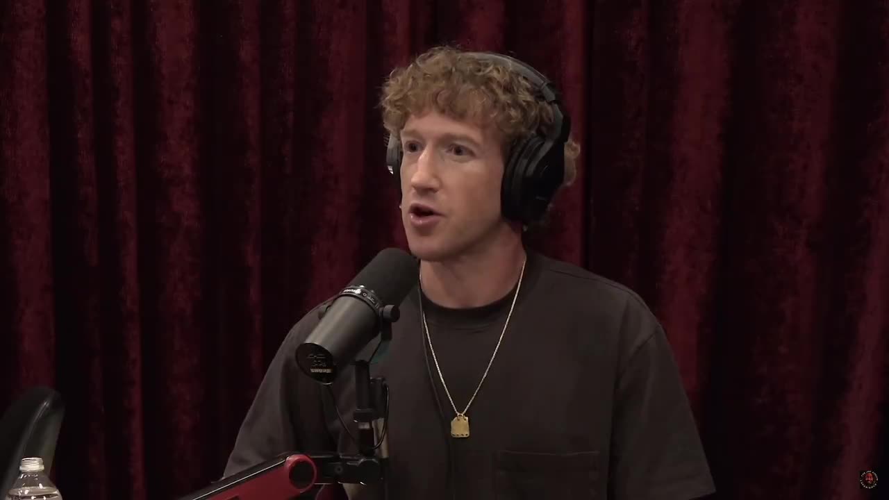 Zuckerberg blaim Biden