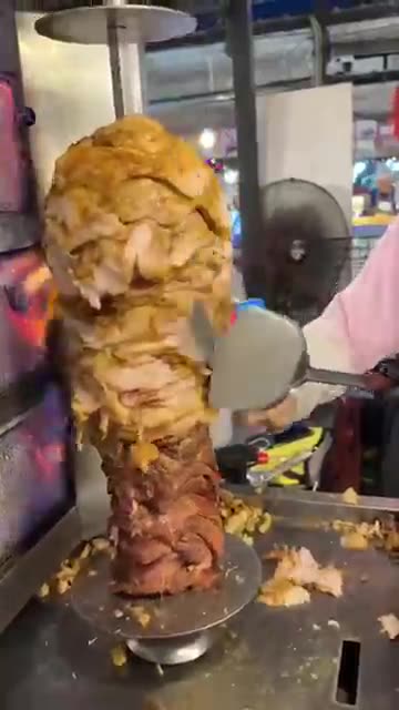 Double Layer Doner: Chicken on Top, Beef Below!