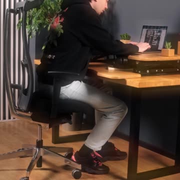 Chairs with Monitor Arm – The Ultimate Ergonomic Setup!