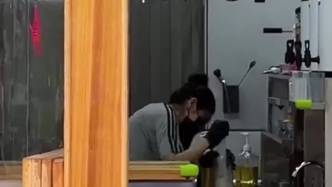 Pov: best employee of the month 😌