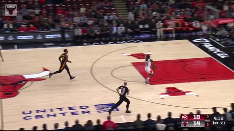 Chicago Bulls - Ayo comes back in style!