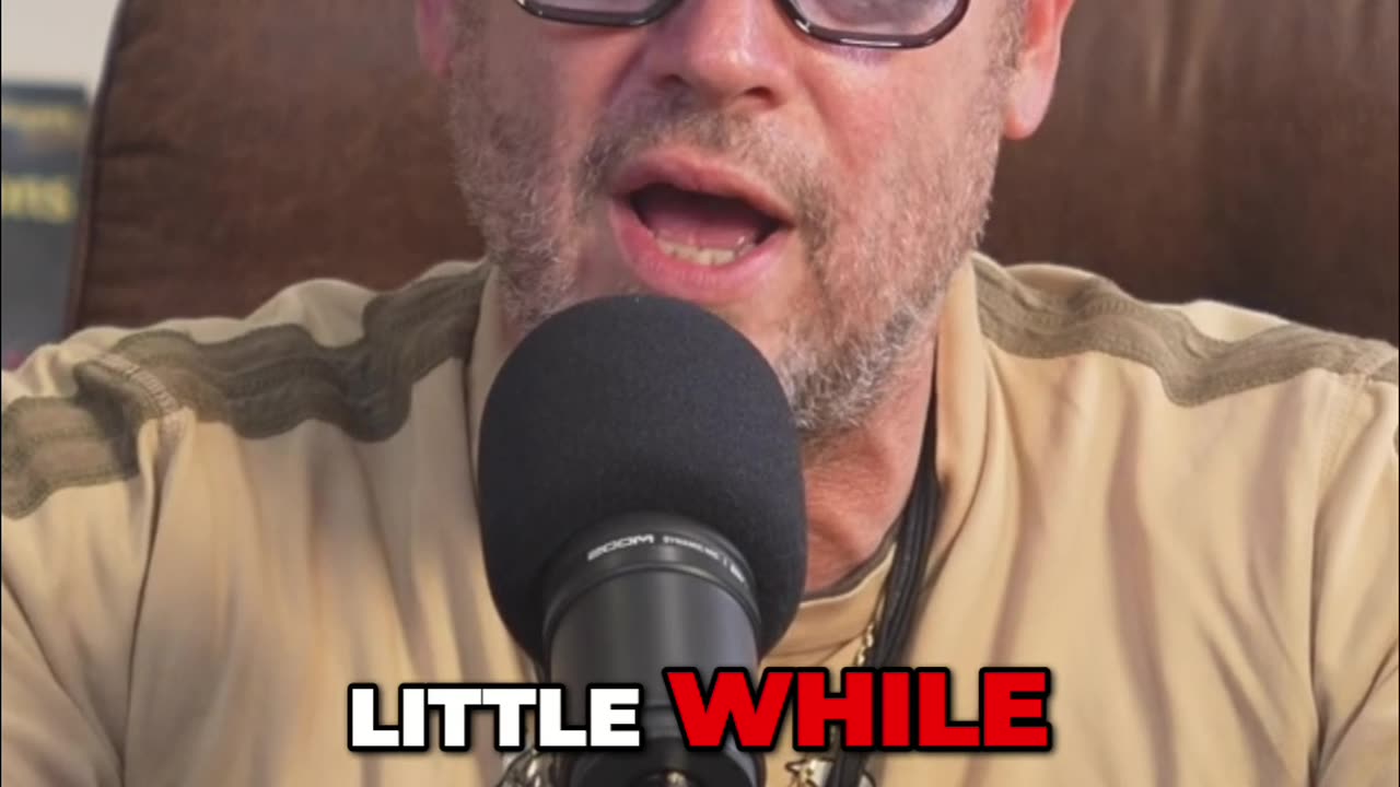 Media Is Ruining the Holidays — Here’s Why You Need to Disconnect