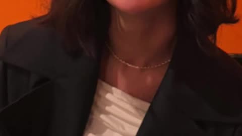 Selena & Benny Shine as Married Duo at Glam Event