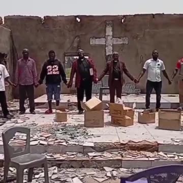 Nigeria: Christians Continue to Worship After Islamist Attack Destroys Their Church