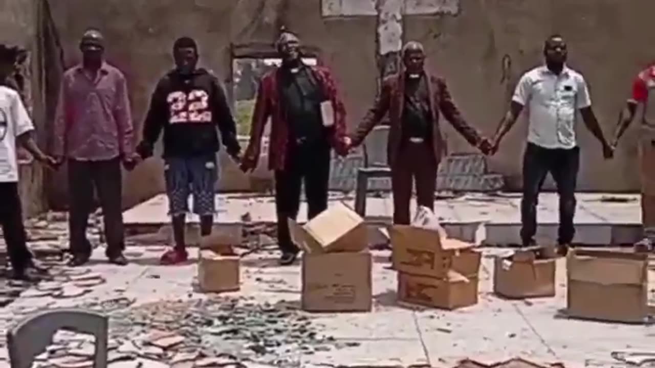 Nigeria: Christians Continue to Worship After Islamist Attack Destroys Their Church