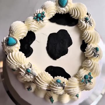 Cowgirl chic 🤎🐮 - - #gracefulwhisk #cowgirl #fyp #parati #western #duelo #cake #juniorh #vaquera #ho