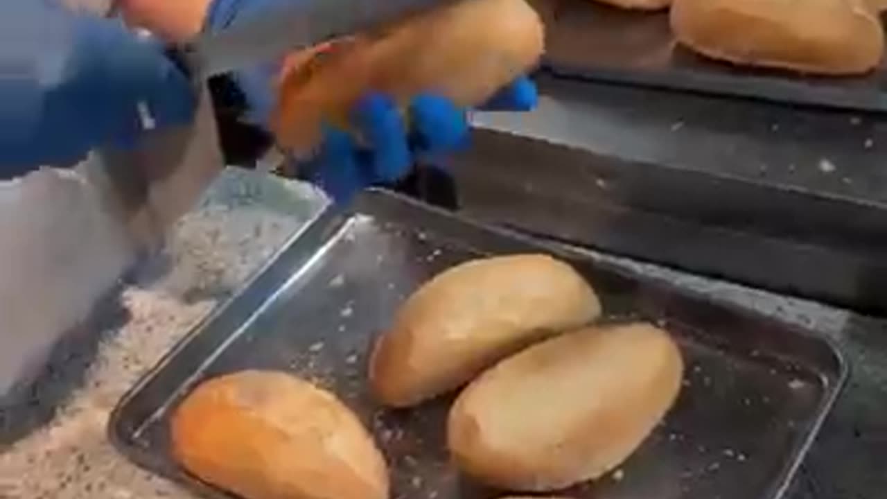 The Best Banh Mi in Tokyo?! Hidden Vietnamese Gem — Banh Mi Ebisu 🇯🇵🥖