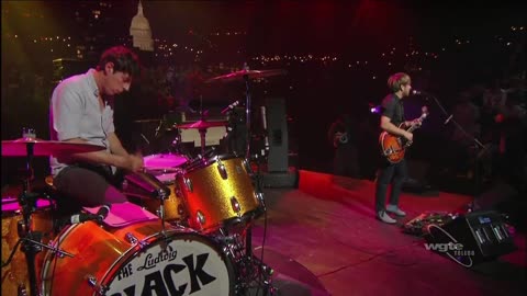 I'll Be Your Man - The Black Keys (live)