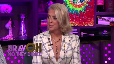 WWHL - WHITNEY ROSE & DORINDA MEDLEY