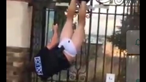 THIS COP'S HAVING A VERY BAD DAY. AND HE POOPED HIS PANTS. 😂