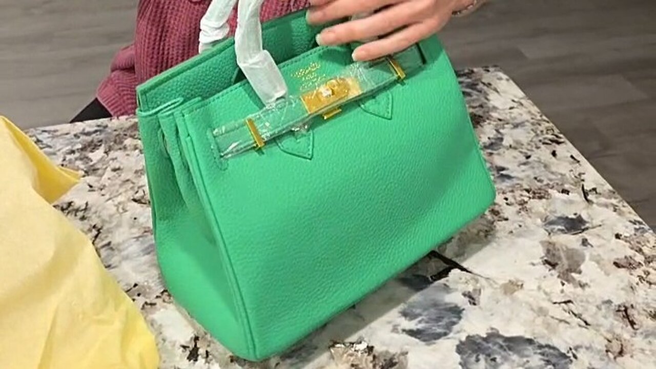 Twazz the month before Christmas Unboxingmystery.com #love