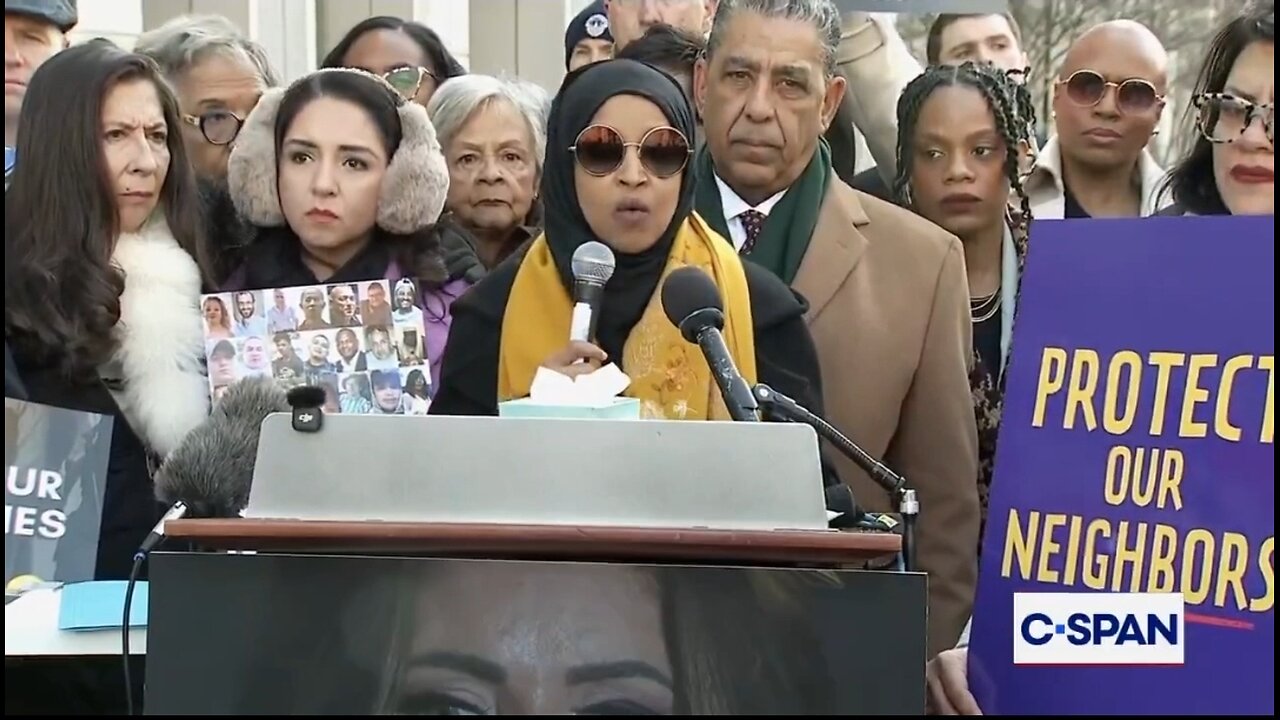 Ilhan Omar Calls to Dismantle ICE