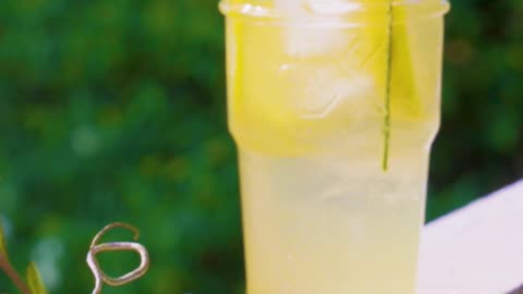 🍋 Sparkling Lavender Lemonade – Garden Fresh & Refreshing 💜