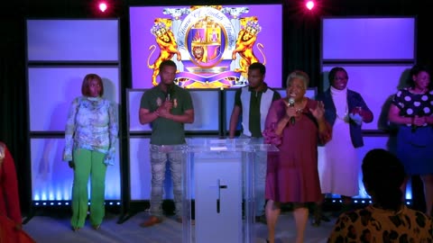 Sunday Morning Worship!