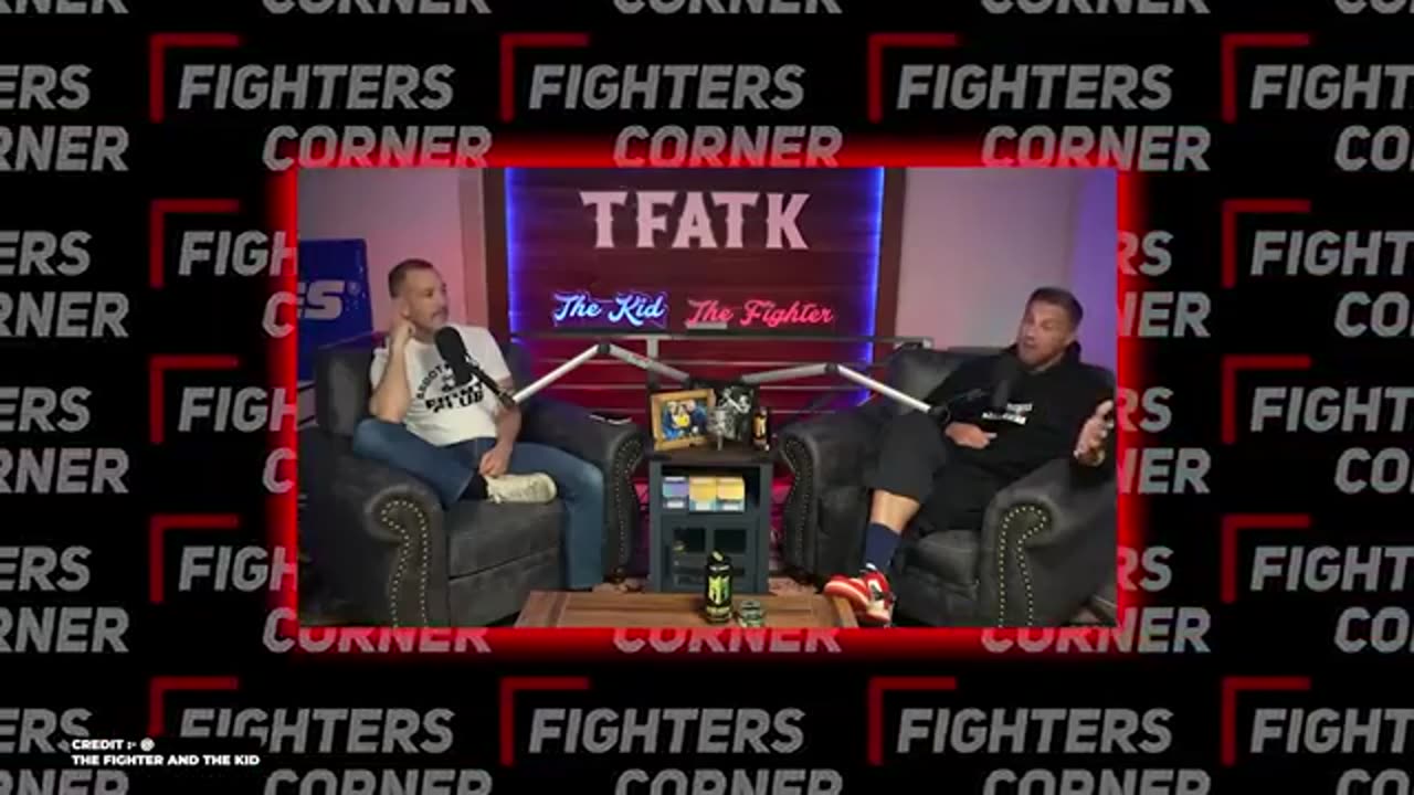 Joe Rogan SHOCKED by Jake Paul's RIPPED Physique Before Anthony Joshua Fight!