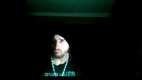 Cyraxx Craps Himself On Livestream