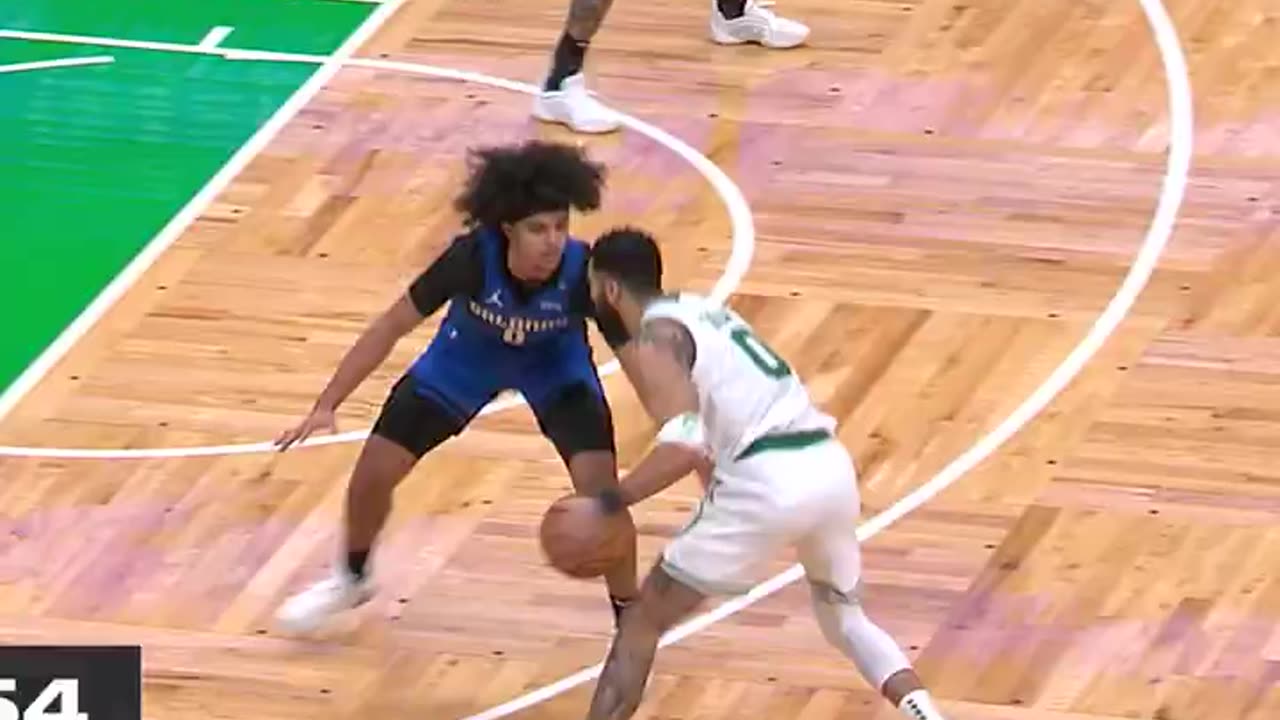 NBA - Paolo 14 PTS. Tatum 20 PTS.