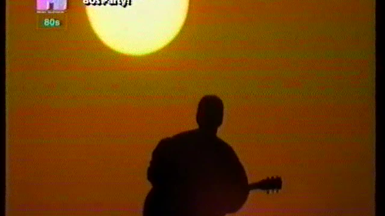 CHRIS REA - On the beach