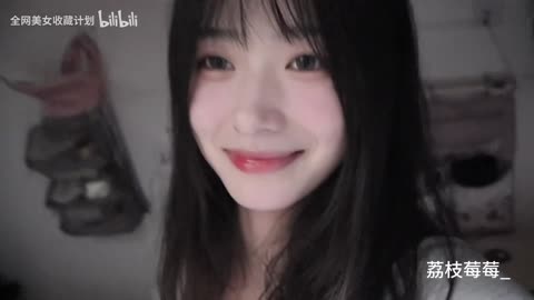 Vibrant Ivory Short Skirt Warm Photo Pose | Daily Beauty EP 1084