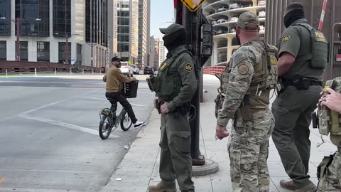 Man TAUNTS Border Patrol in Chicago: ‘I'm NOT a US Citizen’