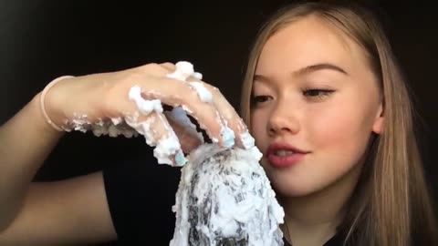 ASMR_ SHAVING CREAM ON MIC (PLASTIC CRINKLE TINGLES)