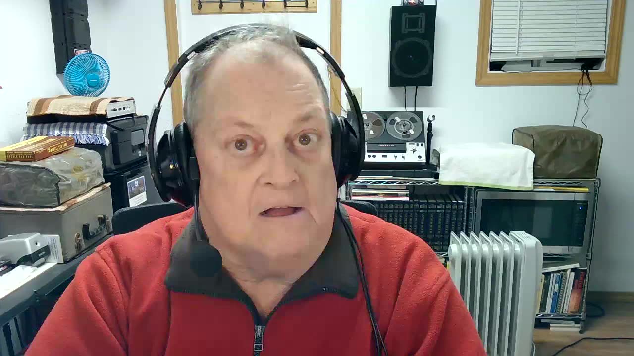 BRAZIL LAUNCHES PARAMILITARY RAID ON "RED COMMAND" TERRORIST GANG.