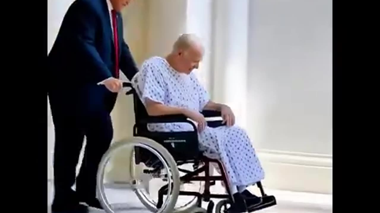 TRUMP THROWS BIDEN IN THE GARBAGE CAN OF HISTORY 🤣😂😆