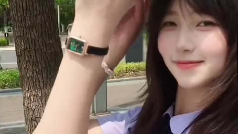 Daily Beauty EP 643 | Glamorous Snow White Denim Pants Vibrant Model Pose