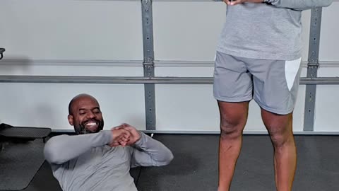 STR8 LEG RUSSIAN TWIST