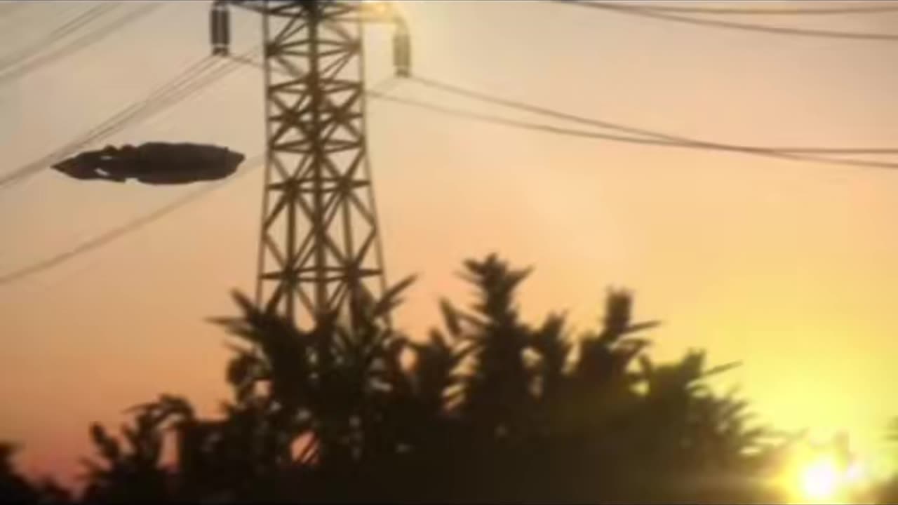 🕵️‍♂️🛸 Is This a UFO or a Hoax? | TheTruthAbove