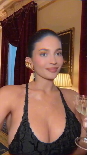 🔥 "You’re in a Digital War… and Don’t Even Know It ⚠️💀"