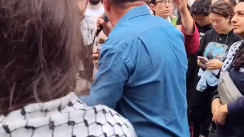 A year ago: New Yorkers protest against zionist Netanyahu.