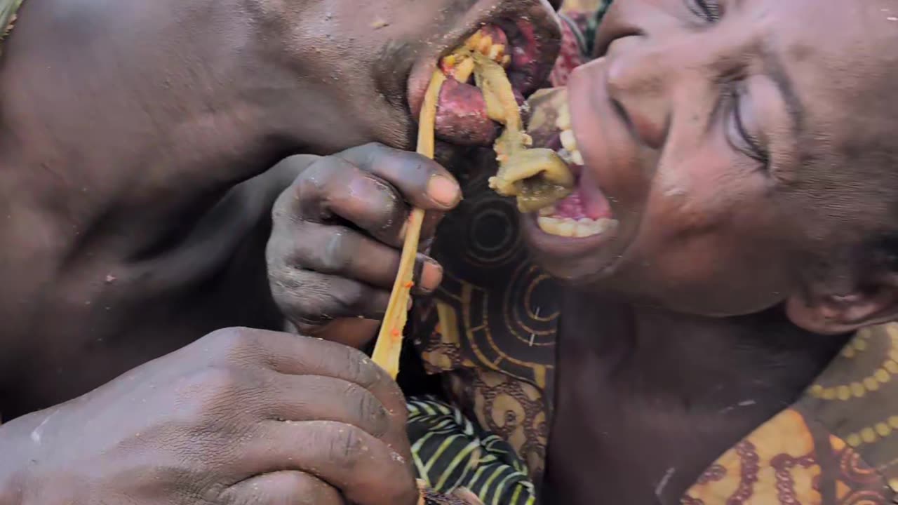 Amazing breakfast meal,😋😍😲See Family hadza Enjoy Together, So Delicious 😋Love and Peace