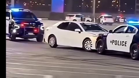Police vs Criminal — comedy chase ending