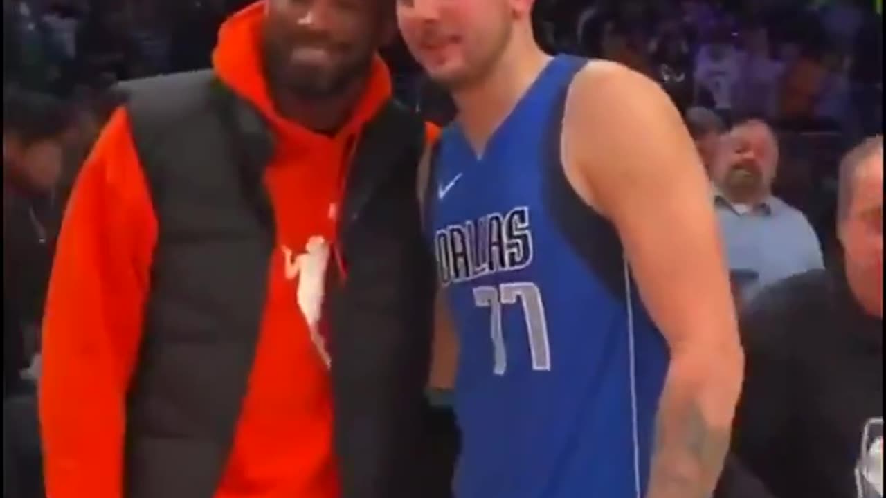 FLASHBACK: The Exact moment Luka Doncic gets heckled by a fan (Kobe Bryant) on the sidelines
