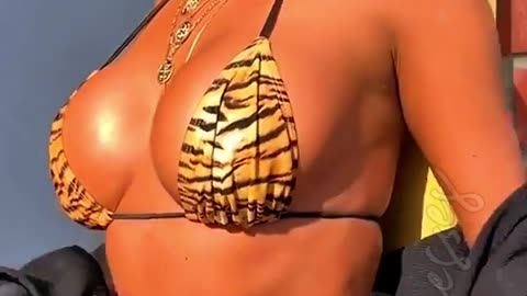 Janet Guzman - American model - Instagram sensation - Biography