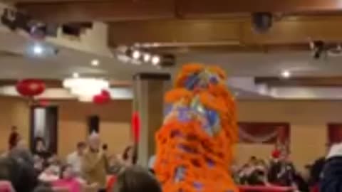 #shorts Dinner #party with #dragon #dance 🥁🐉 #celebration #gathering #audience #food #restaurant