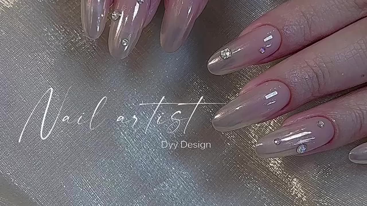 Aurora gradient.❤ Let's do the nail art together