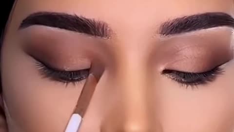 Simple eye makeup