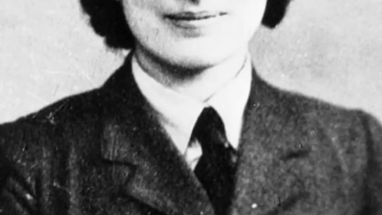 Rare_Historical_Photos___Life_Stories_of_5_Beautiful Spy